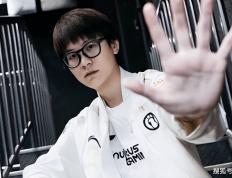 LPL选手擺(bǎi)烂惹怒(nù)官方！管澤(zé)元预测入围赛：T1会3:1赢下(xià)IG