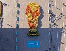 “人(rén)形(xíng)大力(lì)神杯”成(chéng)功挑战吉尼斯 海信世界杯定制(zhì)展(zhǎn)现冠(guān)军实力(lì)