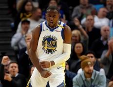 勇(yǒng)士将坚持(chí)不(bù)取消庫(kù)明加合同(tóng)中的球队选项