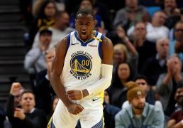 勇(yǒng)士将坚持(chí)不(bù)取消庫(kù)明加合同(tóng)中的球队选项