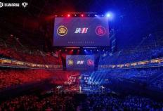 联赛五连冠！成都(dōu)AG超玩(wán)会捧起KPL夏季赛奖杯