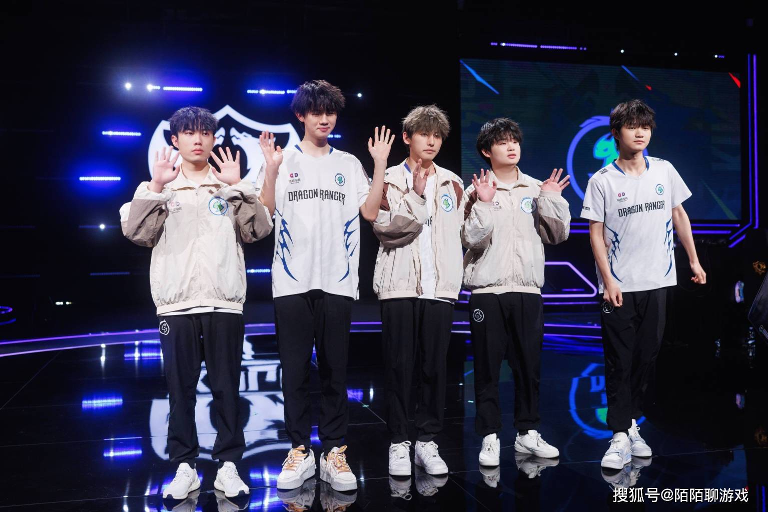 2025年(nián)KPL年(nián)总战队分析(xī):AG劍(jiàn)指7连冠,久哲轮換(huàn)值得期(qī)待,JDG沒(méi)戏!