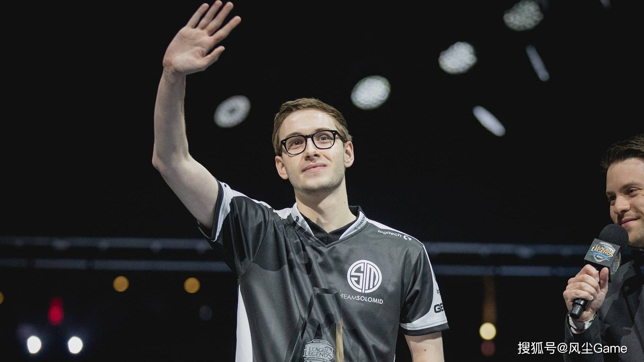 LOL传奇中單(dān)官(guān)宣(xuān)退役(yì)!連(lián)續(xù)8年进世界(jiè)赛,巅峰期把(bǎ)IG打(dǎ)到解散(sàn)