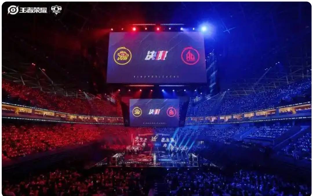 刷新赛事纪錄(lù),成都AG超玩会战隊(duì)捧起KPL夏季赛奖杯