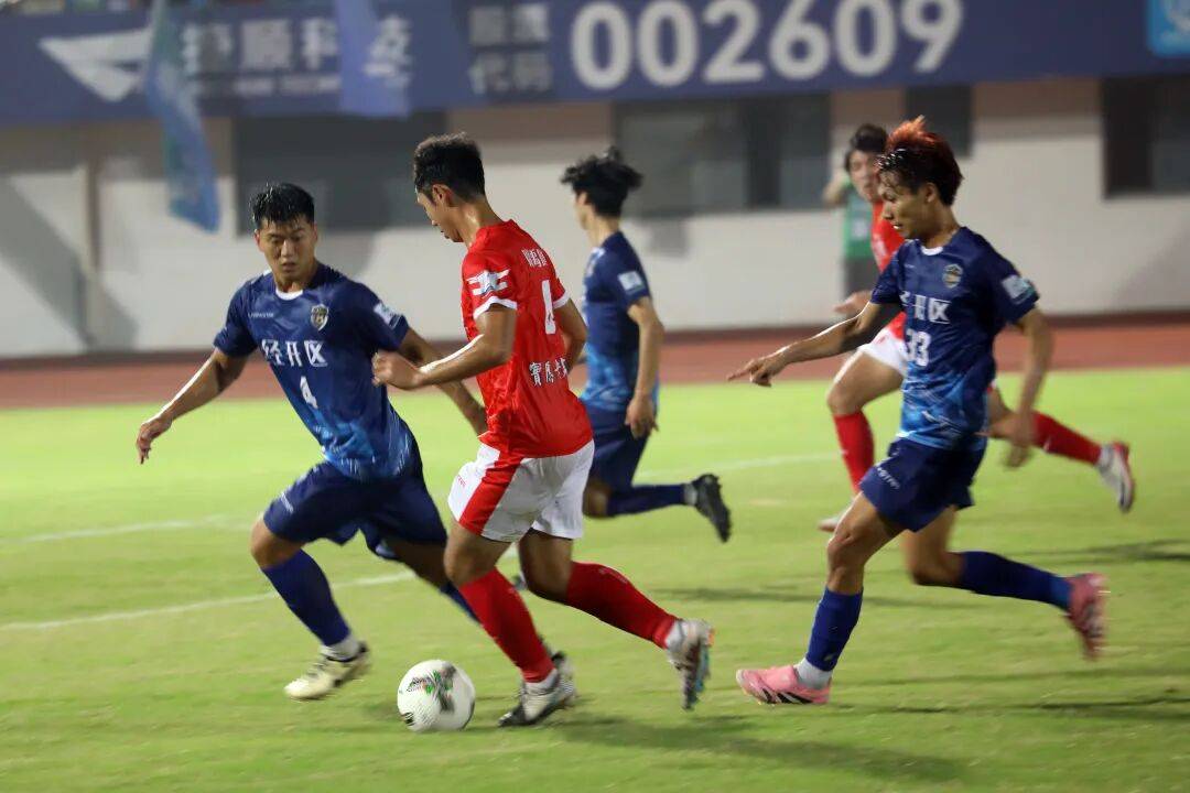 1 : 3,拿下“天王(wáng)山(shān)之战”!经开区队登頂(dǐng)!