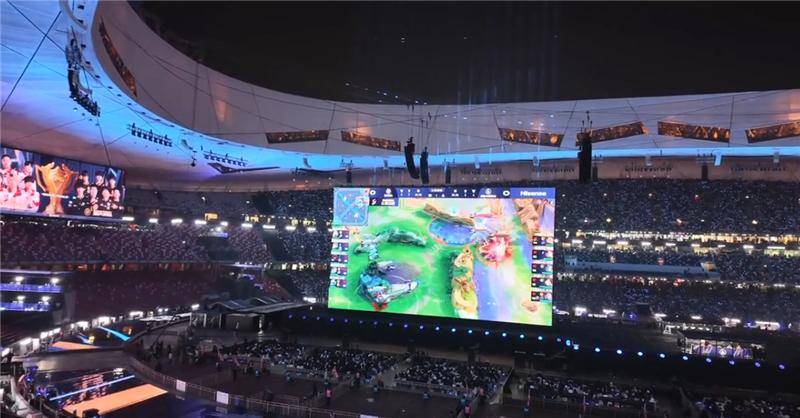 梦泪开坦克400,魏建軍(jūn)应援(yuán)KPL,还有什么不可能?