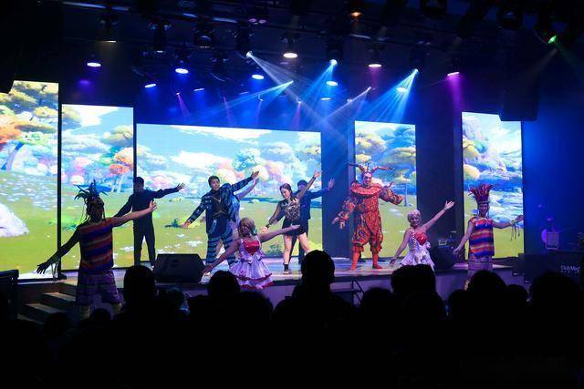 幻紫圣诞 · 奇境(jìng)飞驰