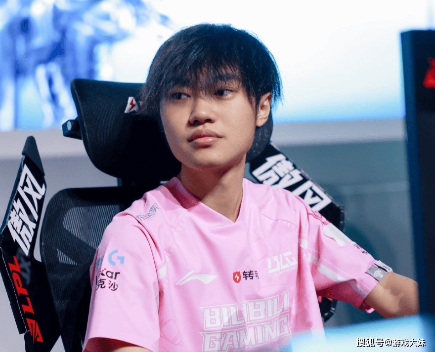 解(jiě)说米勒说出LPL困境,中(zhōng)单选手出现严重(zhòng)断档,新(xīn)生代实力都很菜