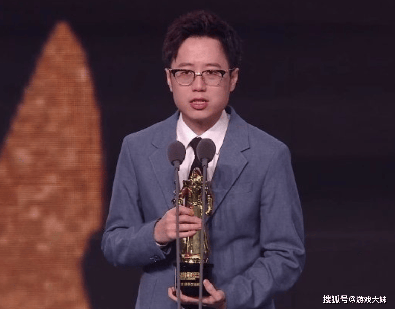 历屆(jiè)LPL最(zuì)佳解(jiě)说磐(pán)点,米勒获得3次(cì),有一(yī)人能(néng)力強(qiáng)却始终拿不(bù)到奖