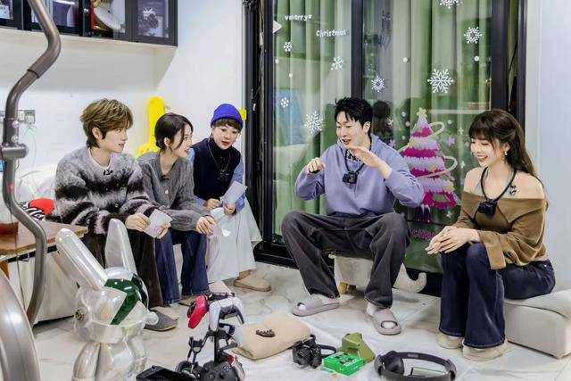 《乱“室”英雄(xióng)》收官!揭秘“电竞夫妻”的(de)婚(hūn)姻保(bǎo)鮮(xiān)秘籍