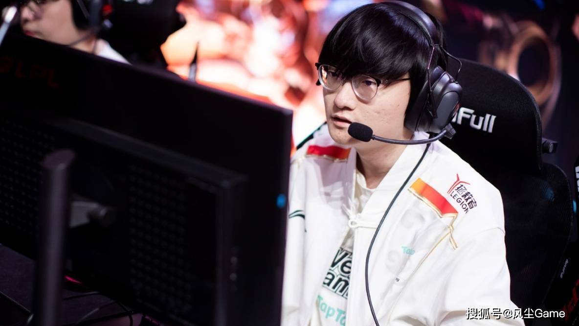 LPL转会期改革失败！6位一(yī)線(xiàn)选手休息，仅有3人参加競(jìng)拍(pāi)