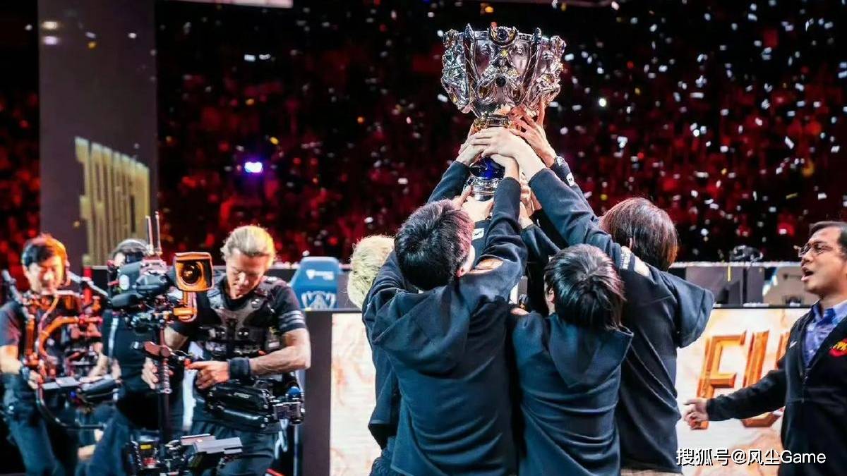 LPL转会期改革失败！6位一(yī)線(xiàn)选手休息，仅有3人参加競(jìng)拍(pāi)